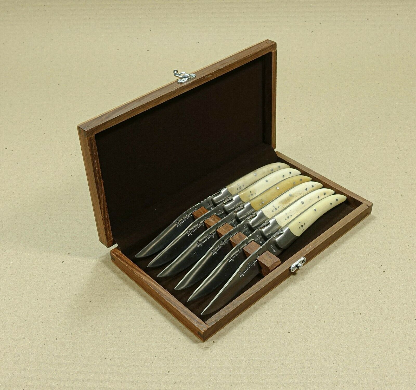 Set of 6 French Laguiole handle steak knives - Fresh Stock Dated December 2025