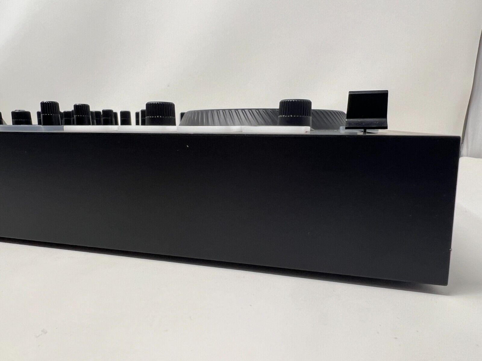 Native Instruments Traktor Kontrol S3 4-Channel DJ Controller ***PLEASE READ*** - Fresh Stock Dated February 2026