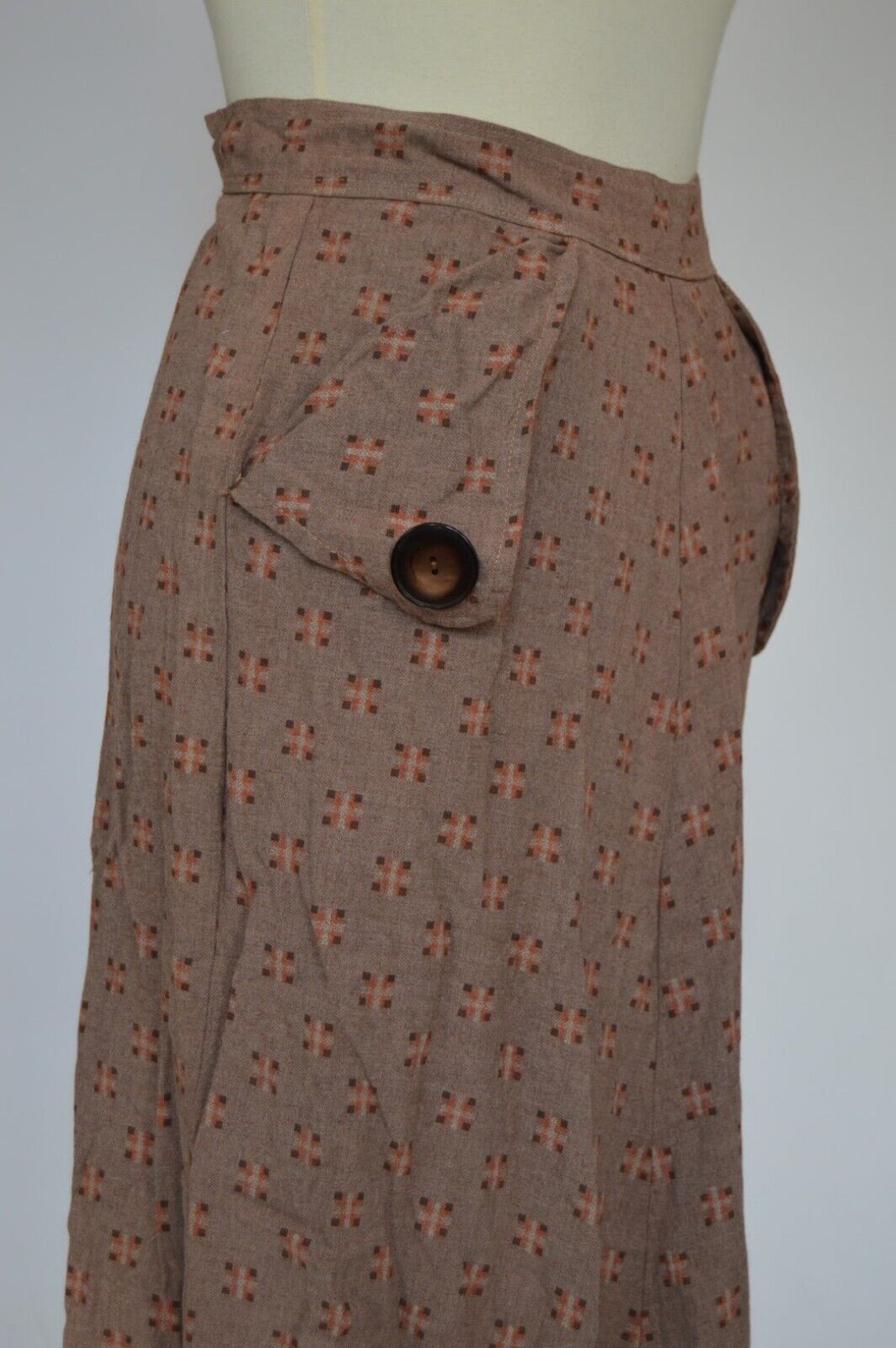 Vintage 1940s Brown Print Skirt With Large Pockets - Fresh Stock Dated March 2026