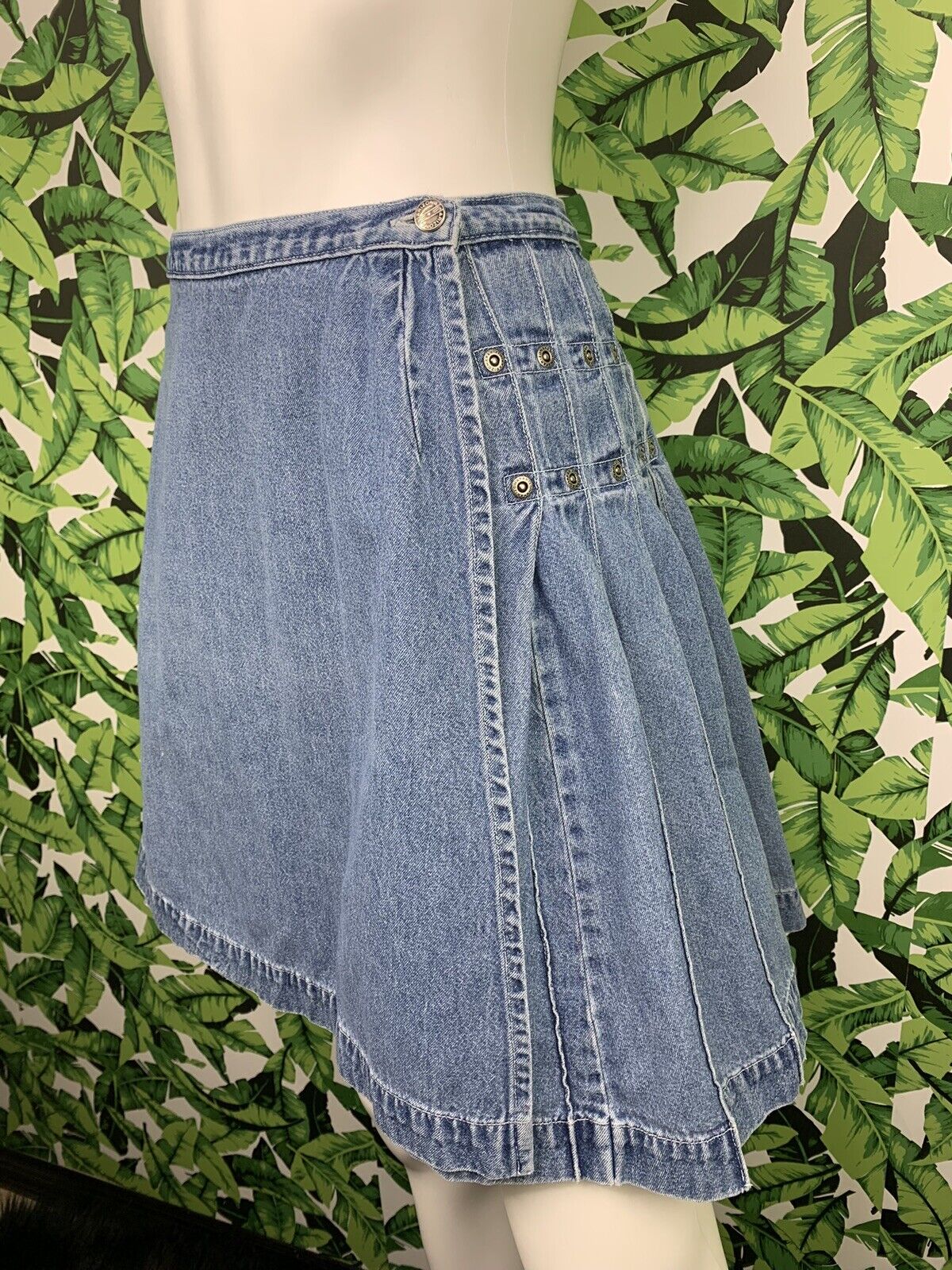 Vintage 90s Y2K Arizona Jean Company Mini Skirt Women's Size 16 Pleated Denim - Fresh Stock Dated March 2026