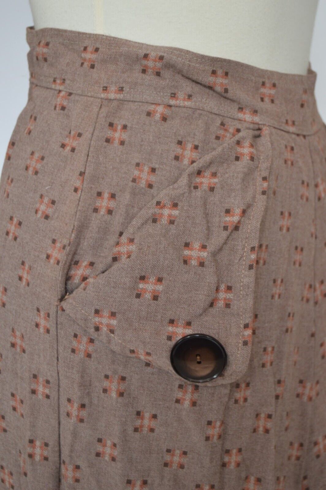 Vintage 1940s Brown Print Skirt With Large Pockets - Fresh Stock Dated March 2026