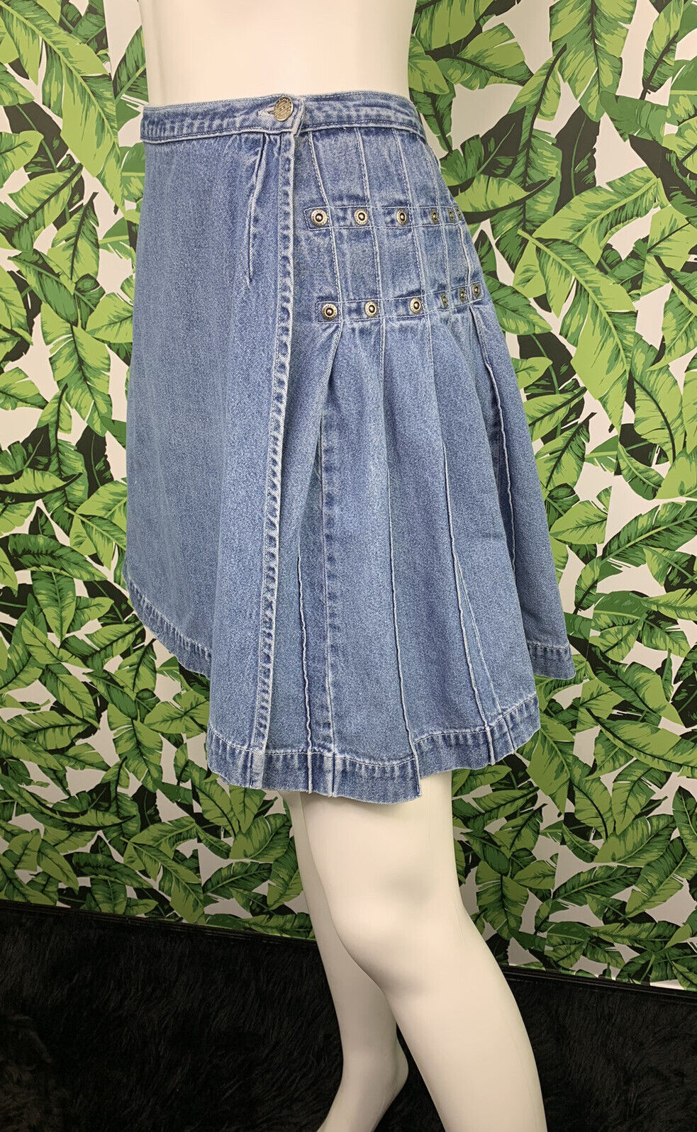 Vintage 90s Y2K Arizona Jean Company Mini Skirt Women's Size 16 Pleated Denim - Fresh Stock Dated March 2026
