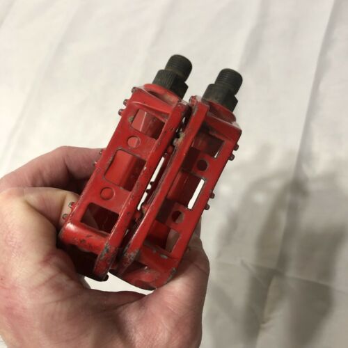USED RED GT 9/16 PEDALS OLD SCHOOL BMX - Fresh Stock Dated December 2025