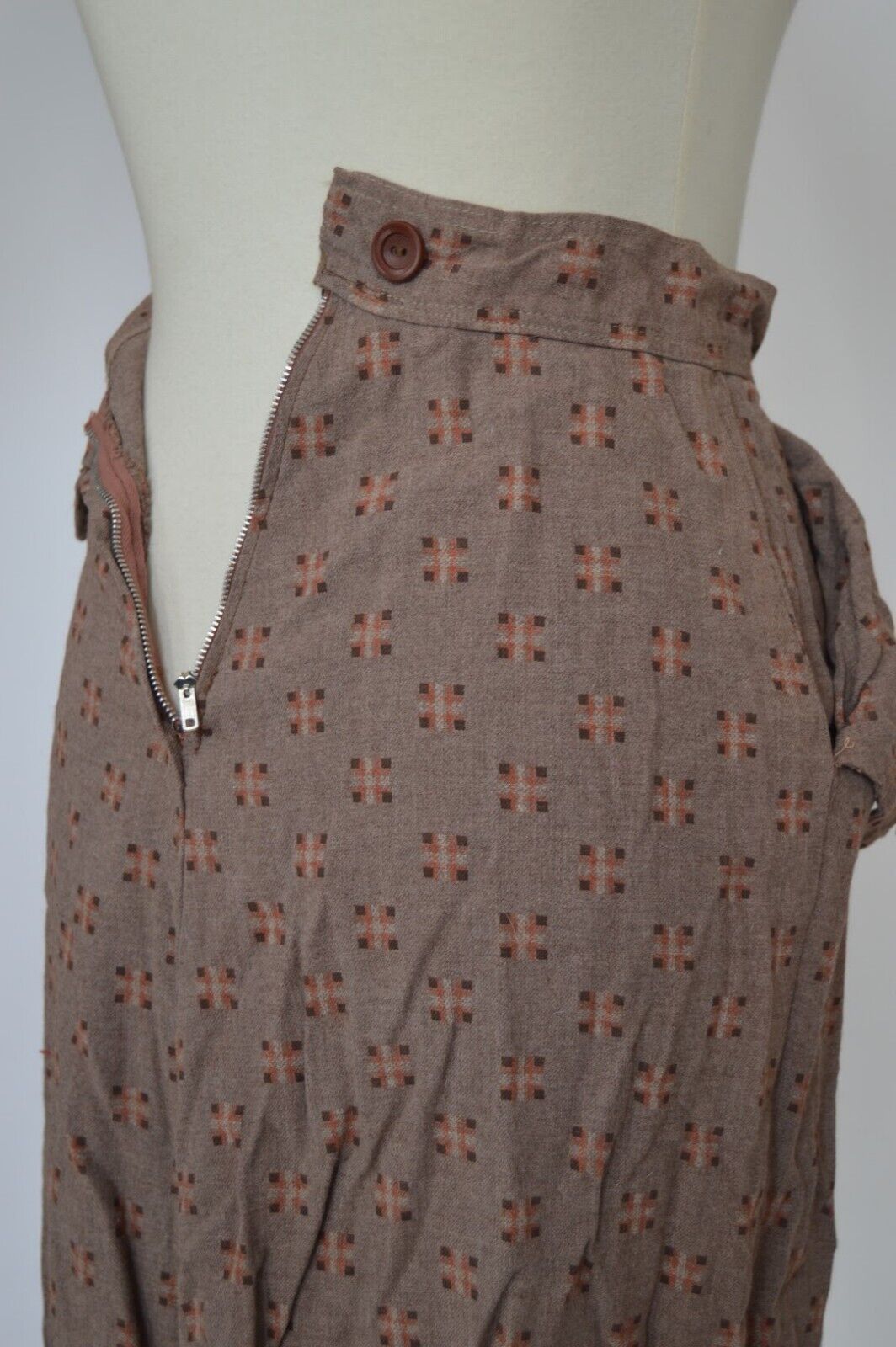 Vintage 1940s Brown Print Skirt With Large Pockets - Fresh Stock Dated March 2026