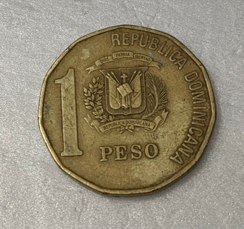 Dominican Republic 1 Peso 1997 KM 80 Juan Pablo Duarte y Diez 25 mm 2r - Fresh Stock Dated December 2025