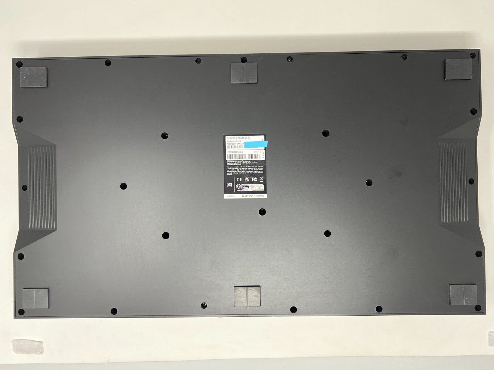 Native Instruments Traktor Kontrol S3 4-Channel DJ Controller ***PLEASE READ*** - Fresh Stock Dated February 2026