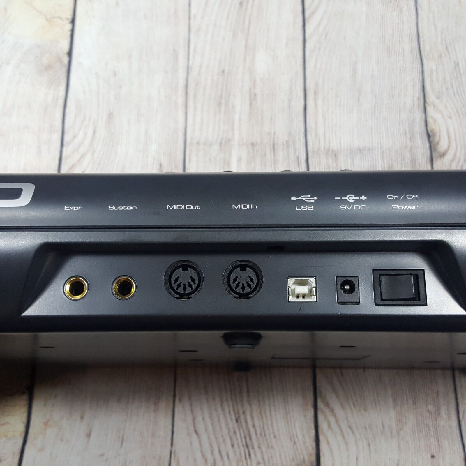 M-Audio AXIOM 25 Key Semi Weighted USB MIDI Keyboard Controller - Fresh Stock Dated February 2026