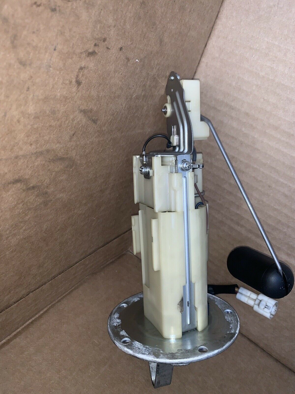 2007-2008 Suzuki GSXR1000 Gas tank fuel pump, OEM **VIDEO** TESTED - Fresh Stock Dated February 2026