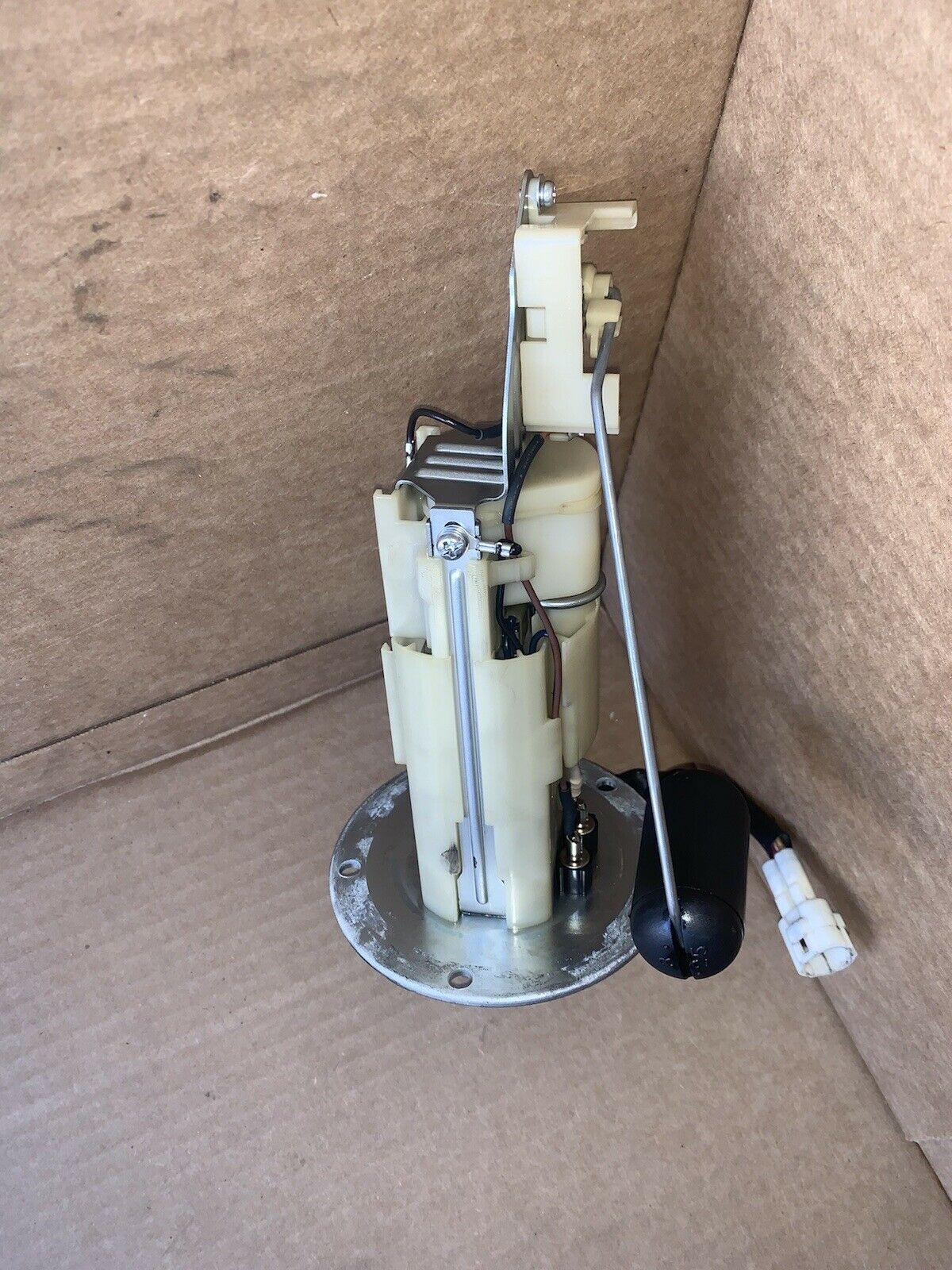 2007-2008 Suzuki GSXR1000 Gas tank fuel pump, OEM **VIDEO** TESTED - Fresh Stock Dated February 2026