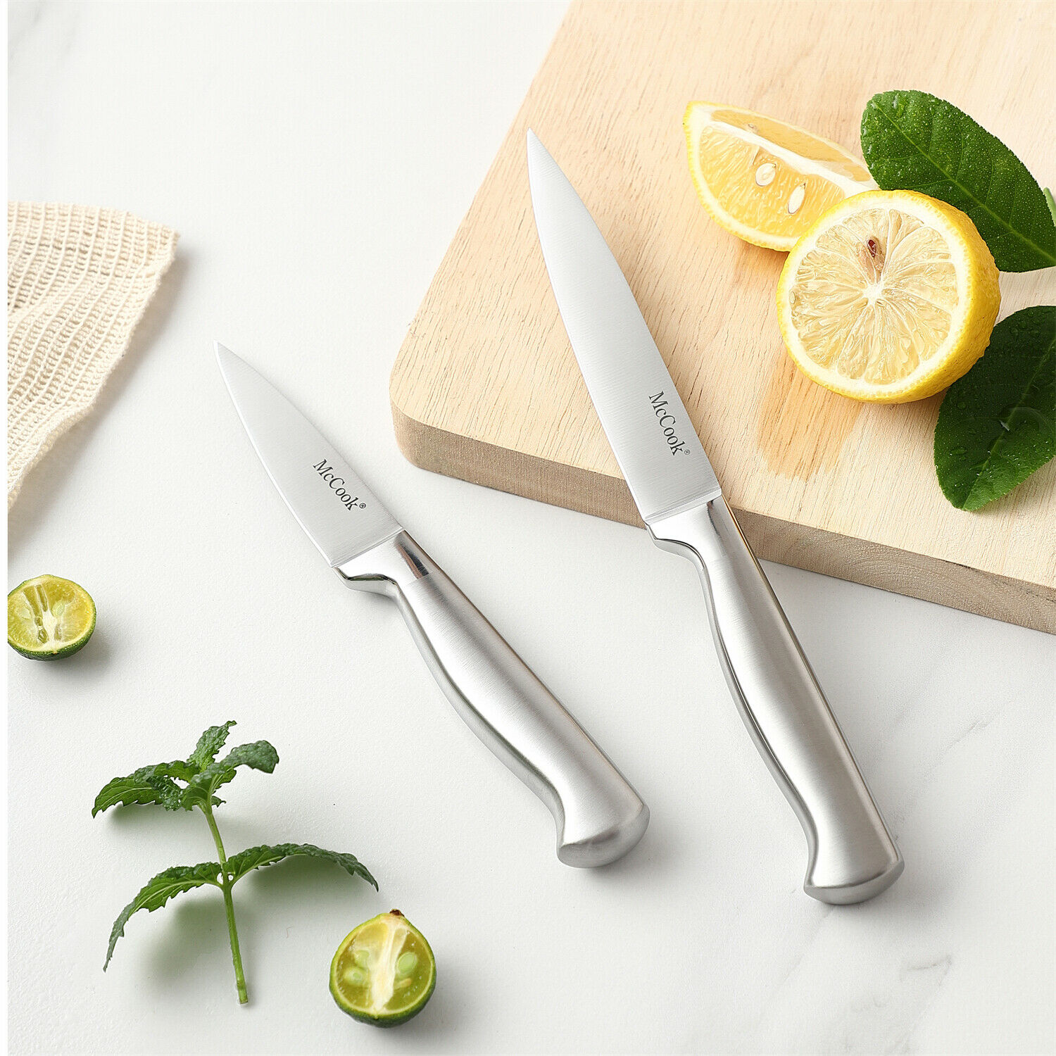 McCook 15PCS Kitchen Knife Set with Block Stainless Steel Built-in Sharpener - Fresh Stock Dated December 2025