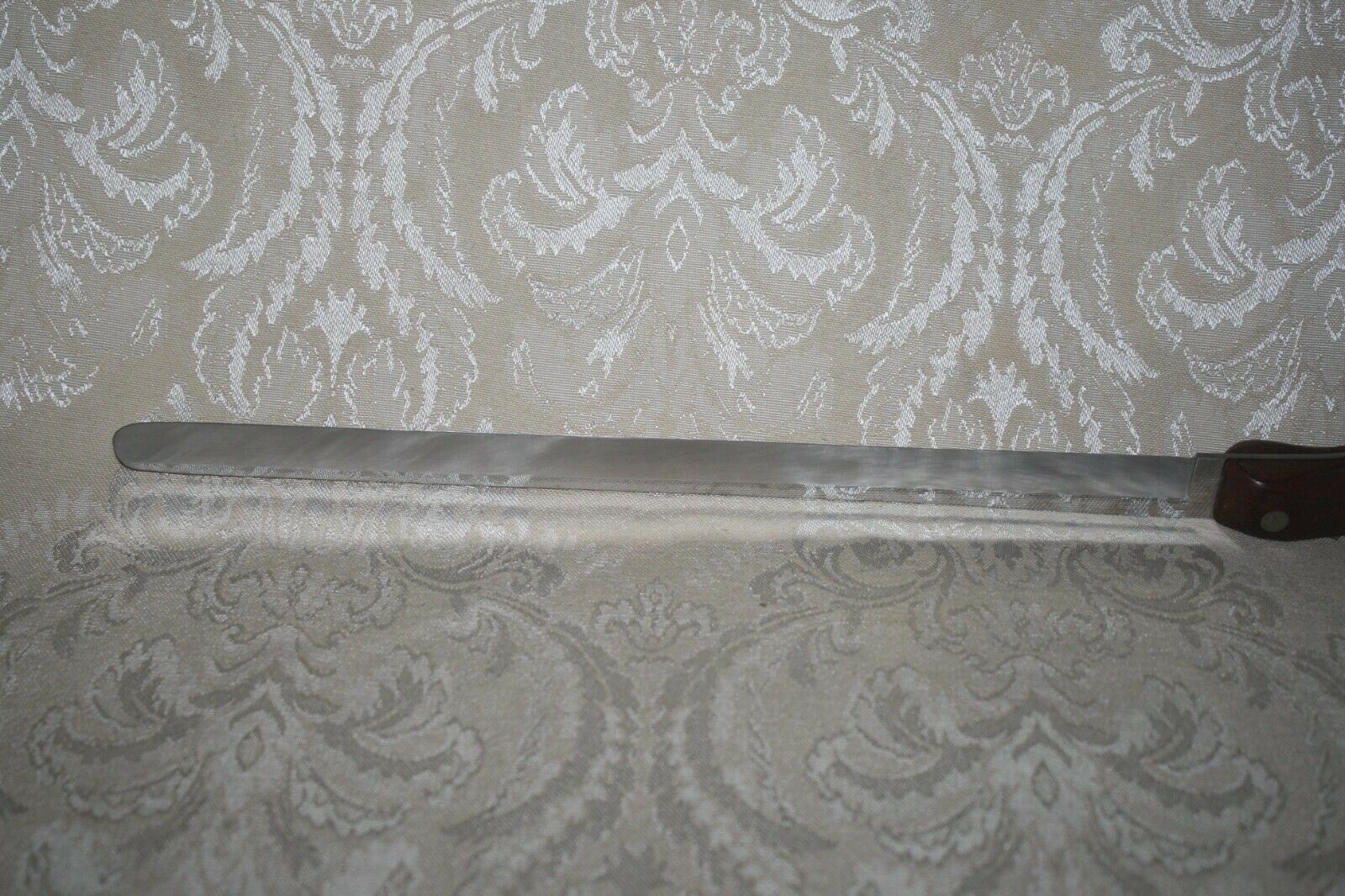 Vintage CUTCO Bread Slicing KNIFE No 24 Brown Handle 9.5