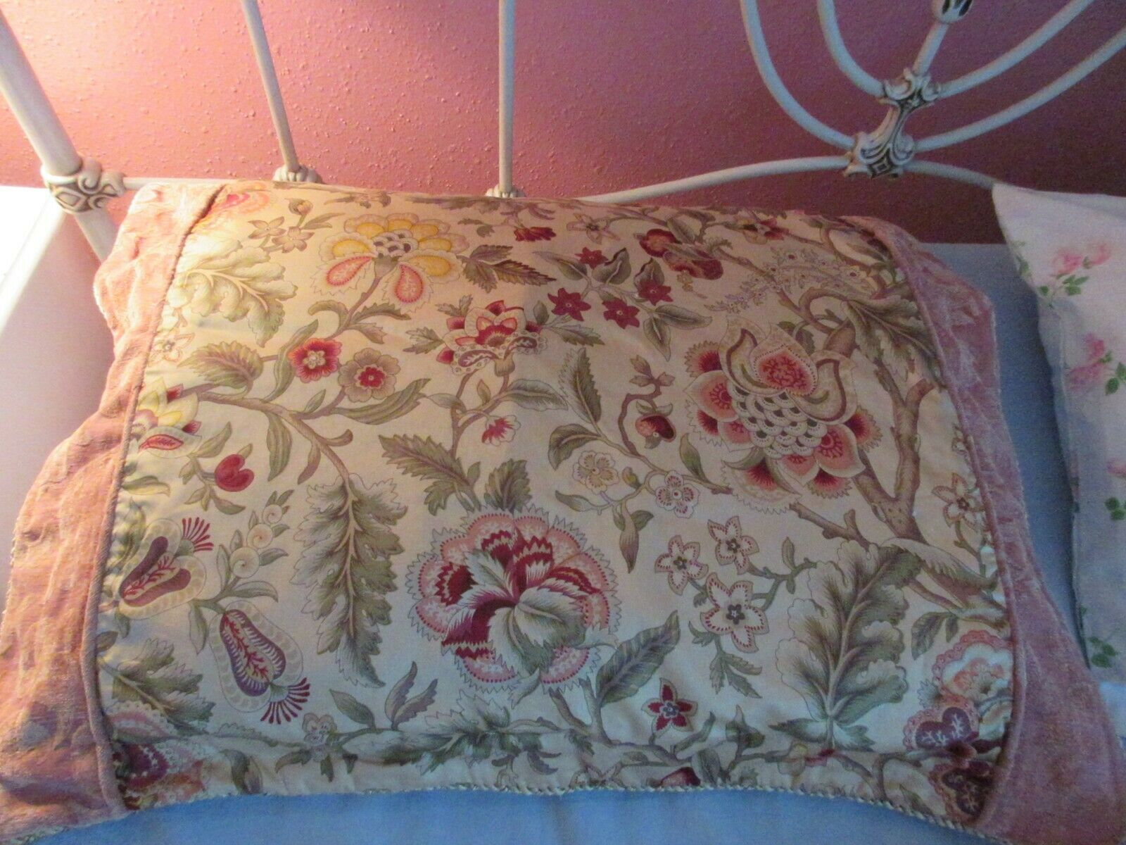 Set of 2 Waverly Pillow Shams Pink Paisley with Pink 