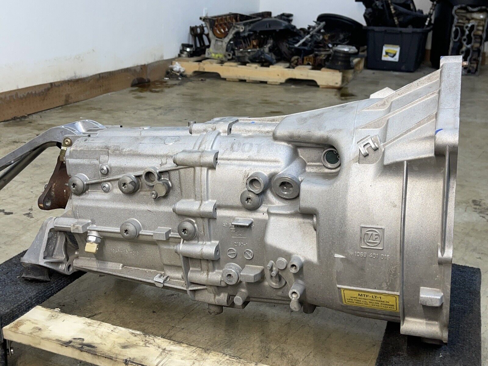 BMW E85 Z4 3.0L GS6-37 6-Speed Manual Gearbox Transmission Shifter Assembly OEM✅ - Fresh Stock Dated February 2026