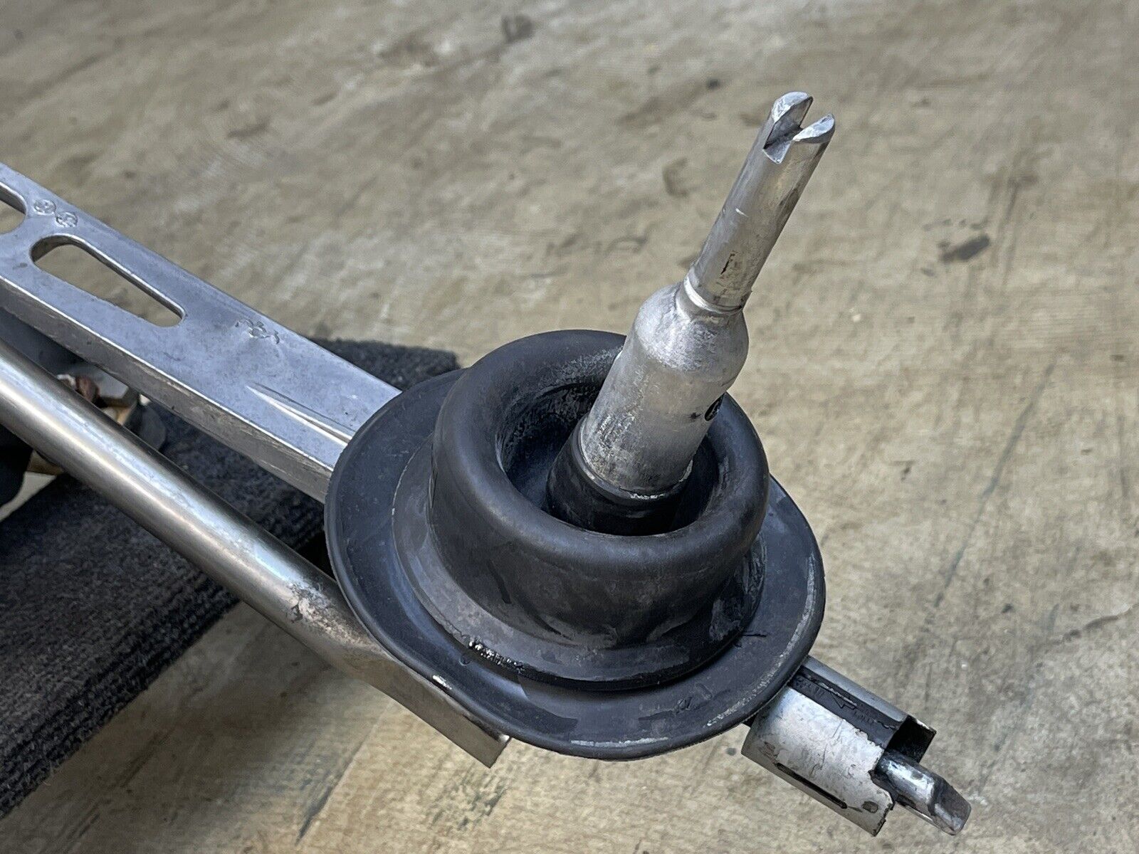 BMW E85 Z4 3.0L GS6-37 6-Speed Manual Gearbox Transmission Shifter Assembly OEM✅ - Fresh Stock Dated February 2026