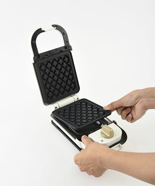 Bruno Peanut Snoopy Single Waffle Plate for Hot Sand Maker Japan Official Track# - Fresh Stock Dated February 2026