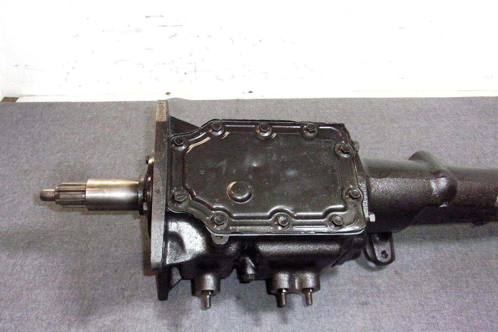 1970 FORD TOP LOADER 4 SPEED RUG-AU CLOSE 2.32 4 SP 429 FAIRLANE REBUILT 10 x 31 - Fresh Stock Dated February 2026