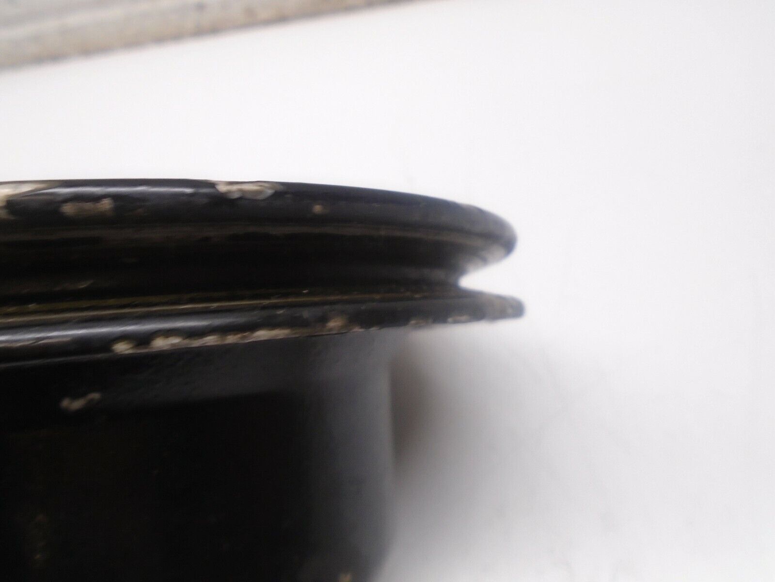 Y2  D3JL-8A528-F Ford V8 Aluminum Water Pump Pulley 2 Groove OMC Mercruiser - Fresh Stock Dated February 2026