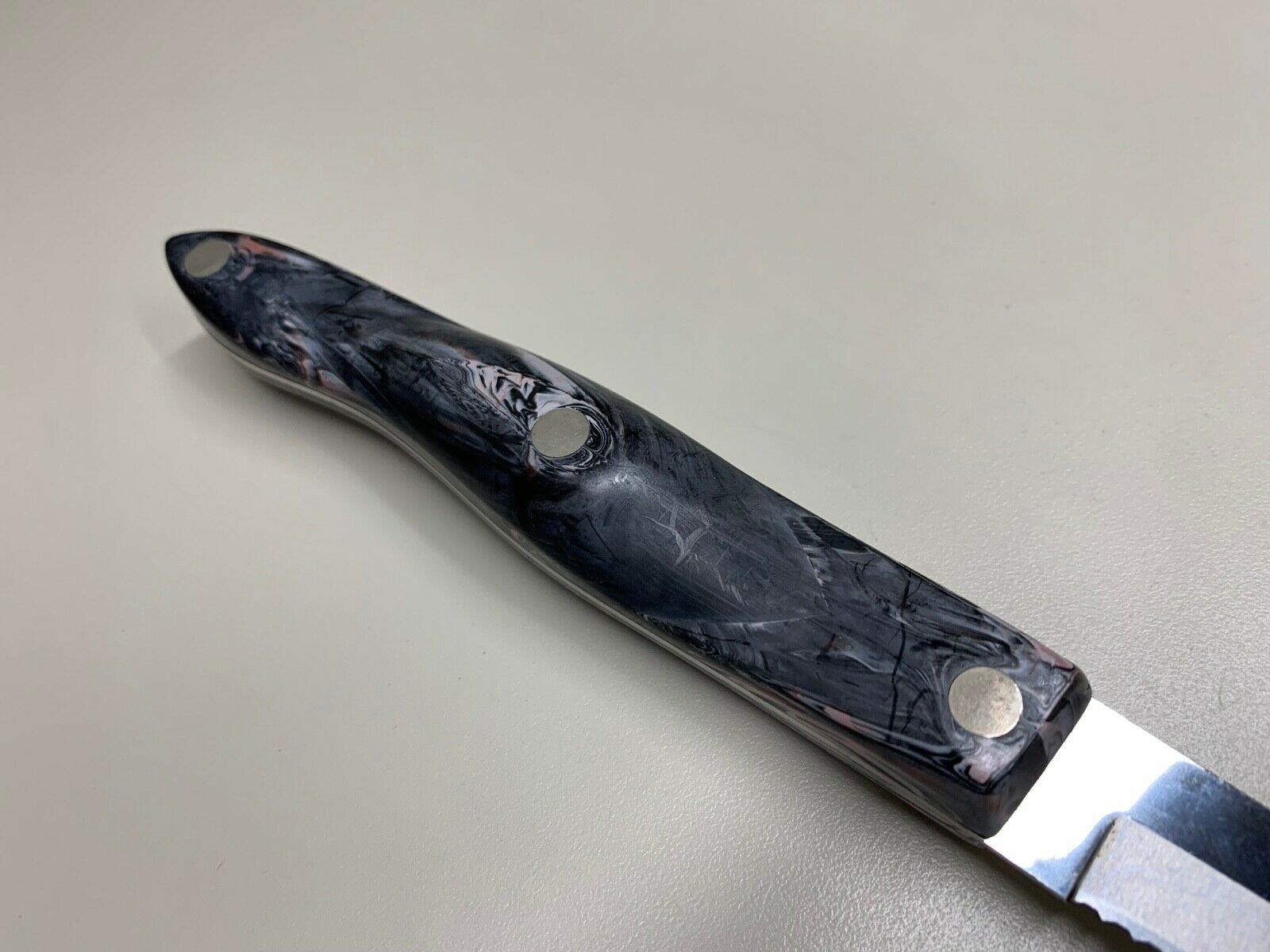 CUTCO classic 1724 slicer knife USA made *NICE* - Fresh Stock Dated December 2025