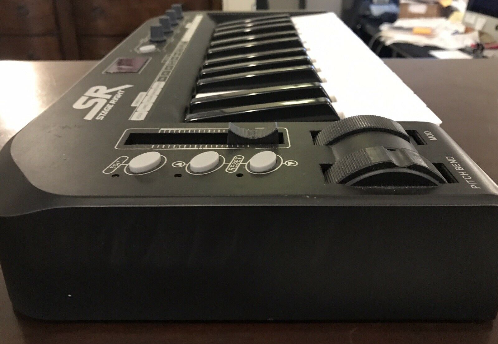 Monoprice Stage Right Midi Keyboard Controller, Black, 25 Key, with power supply - Fresh Stock Dated February 2026