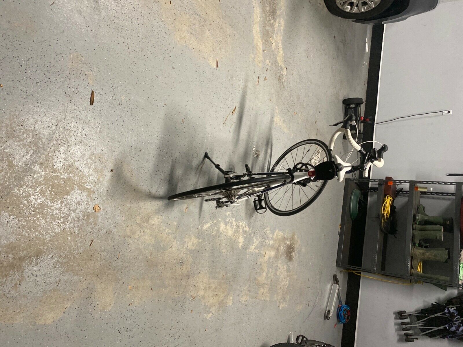 trek one series 1.5 - alpha 100 series aluminum (blue and white) (used) - Fresh Stock Dated February 2026