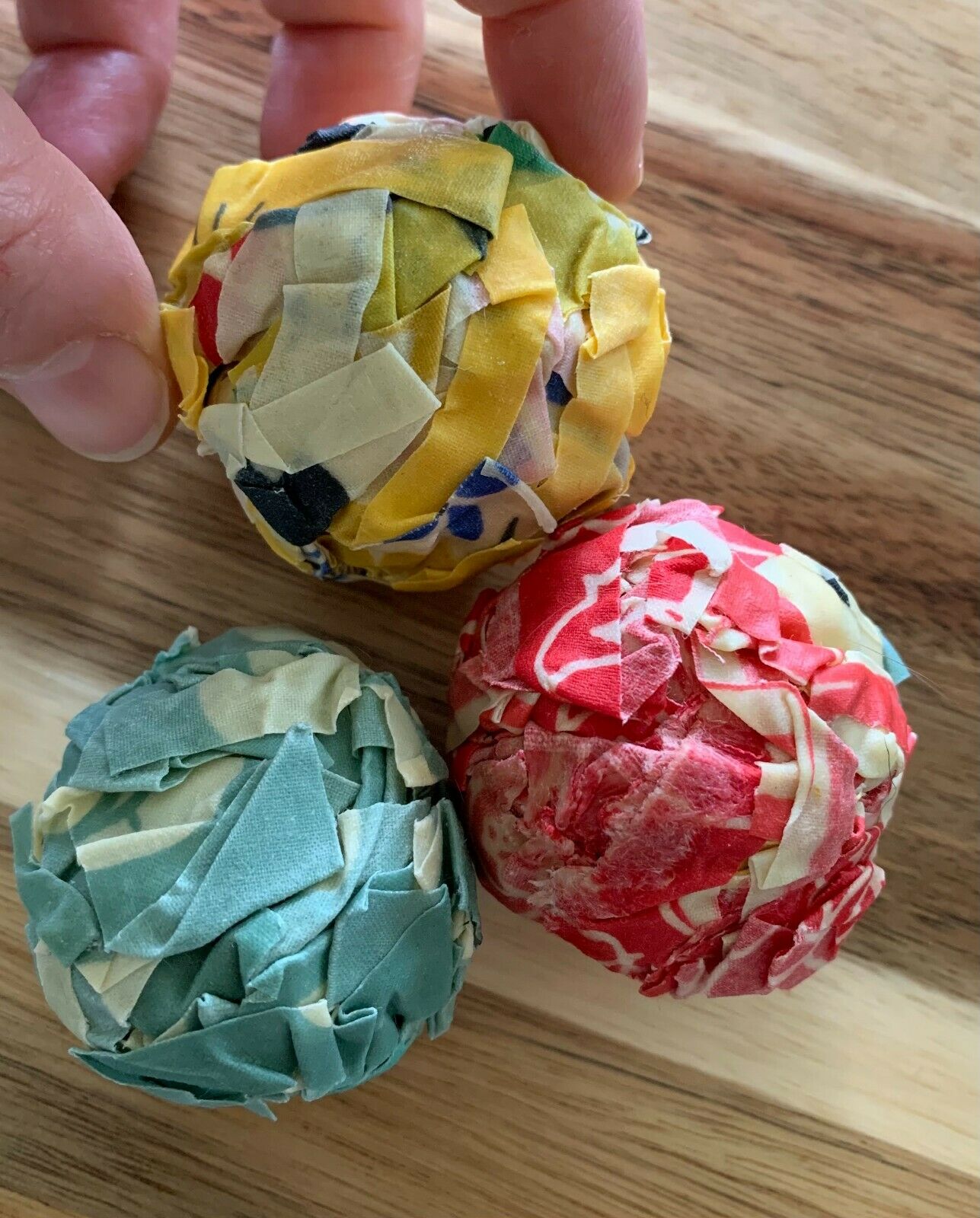 10 pieces Natural Beeswax Fire Starters HandCrafted in USA -Made in USA - Fresh Stock Dated December 2025