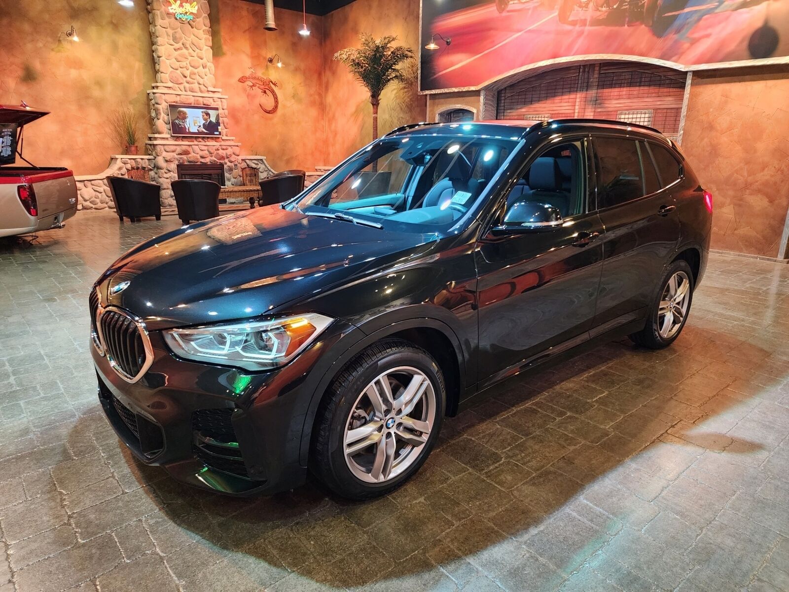2020 BMW X1 xDrive28i AWD w/ M Package & Panoramic Sunroof!! - Fresh Stock Dated December 2025
