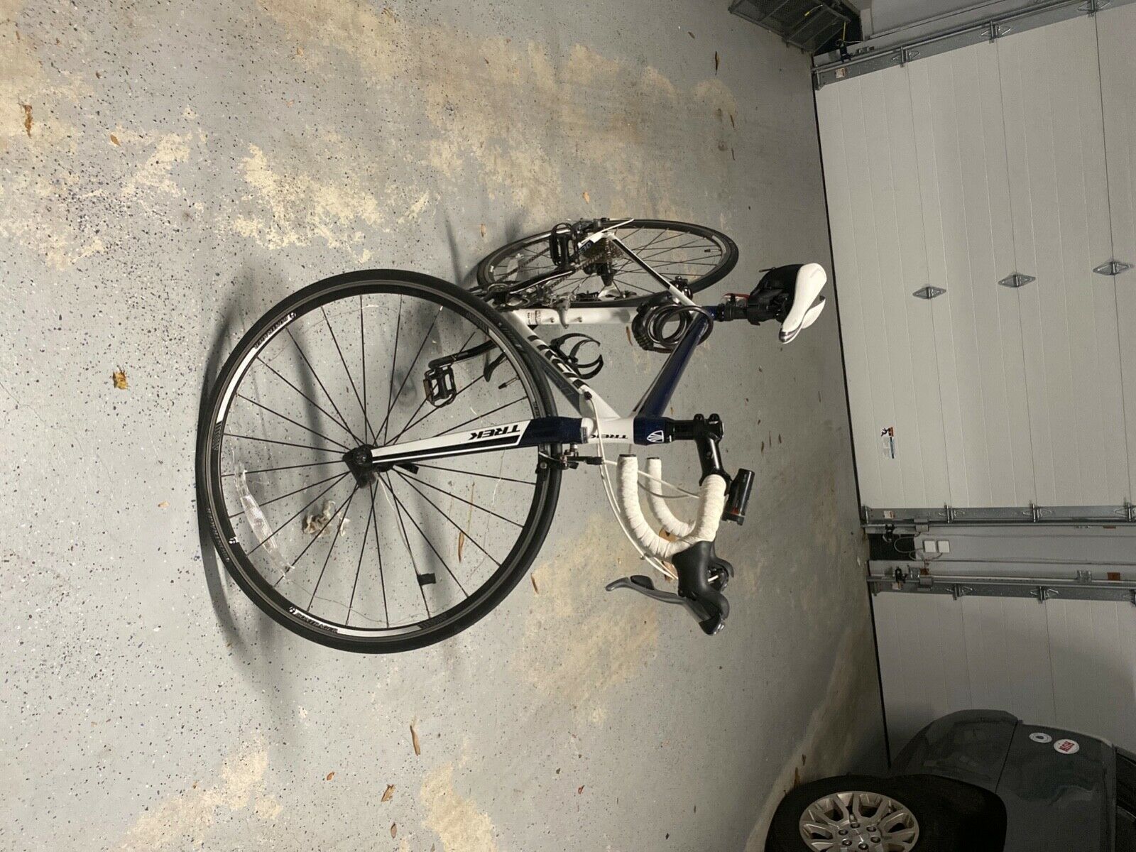 trek one series 1.5 - alpha 100 series aluminum (blue and white) (used) - Fresh Stock Dated February 2026