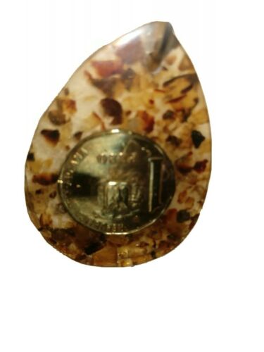 Dominican Republic One 1992 Peso Encased Arcrylic Key Ring Tearshaped - Fresh Stock Dated February 2026