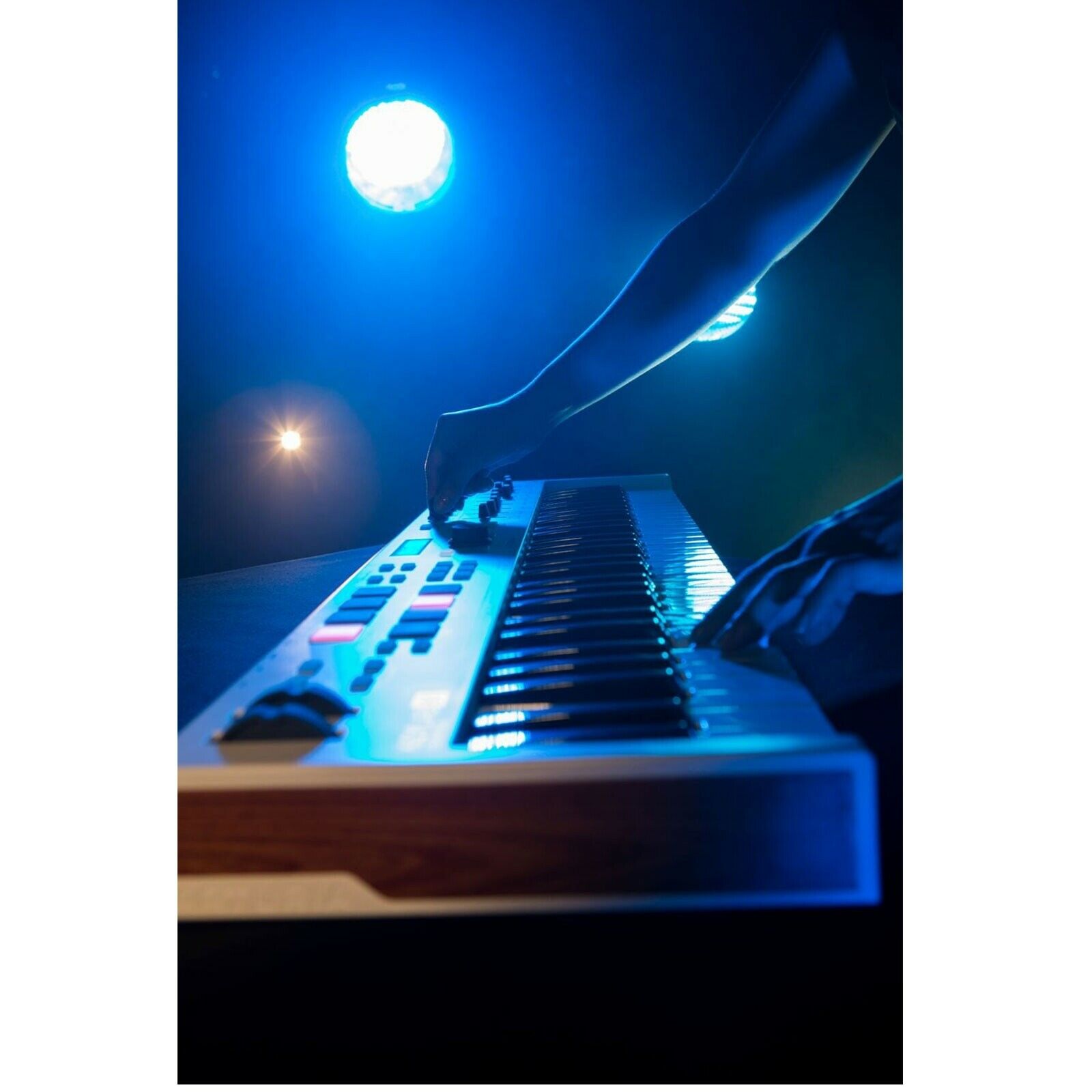 Arturia Keylab Essential 61 61-key USB MIDI Keyboard Controller w Ableton Lite - Fresh Stock Dated February 2026