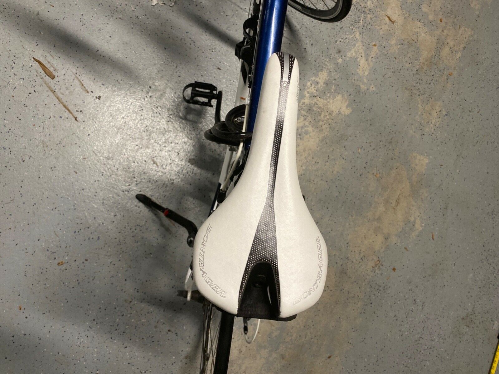 trek one series 1.5 - alpha 100 series aluminum (blue and white) (used) - Fresh Stock Dated February 2026