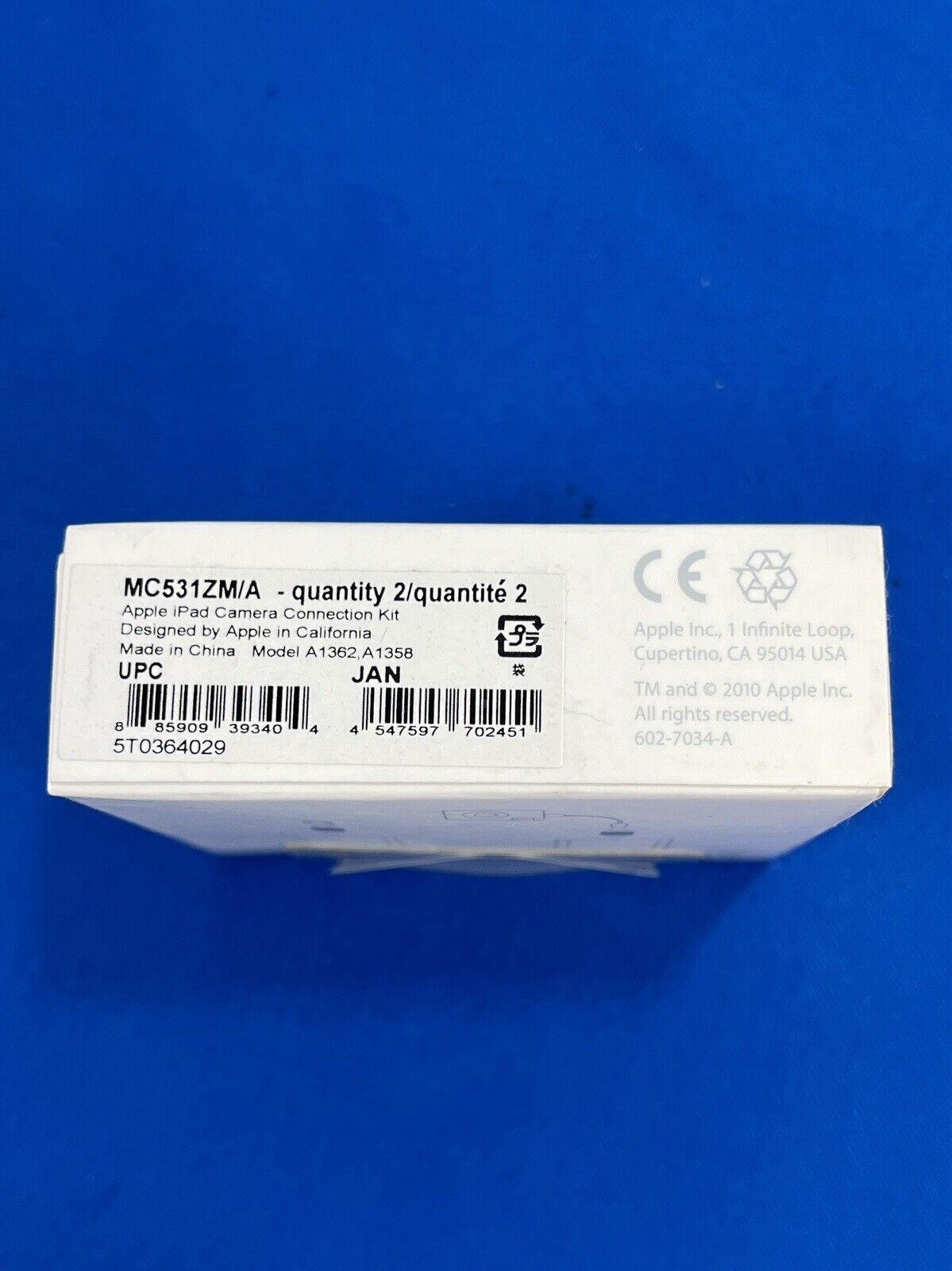 Apple iPad Camera Connection Adapter Kit Two Pieces NIB - Fresh Stock Dated December 2025