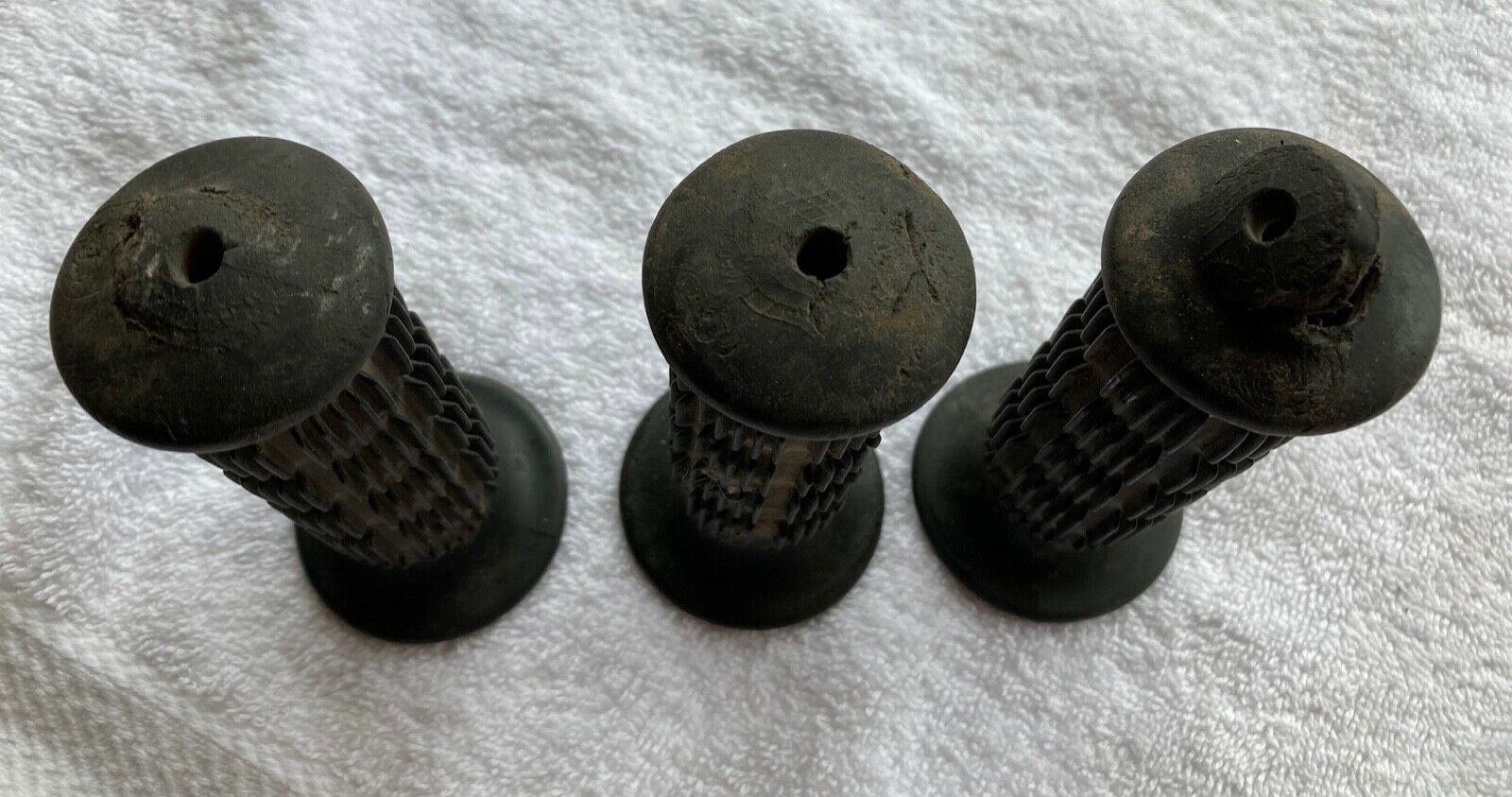 OLD SCHOOL BMX Hunt Wilde WX Grips Black - Fresh Stock Dated December 2025