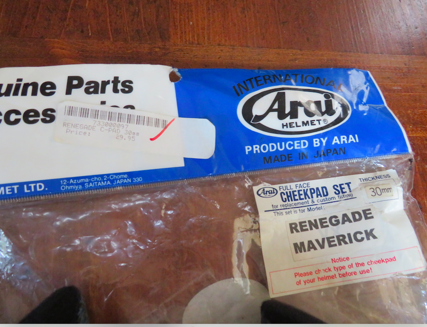 Arai Defiant 30mm Cheekpads Cheekpad set - Fresh Stock Dated December 2025