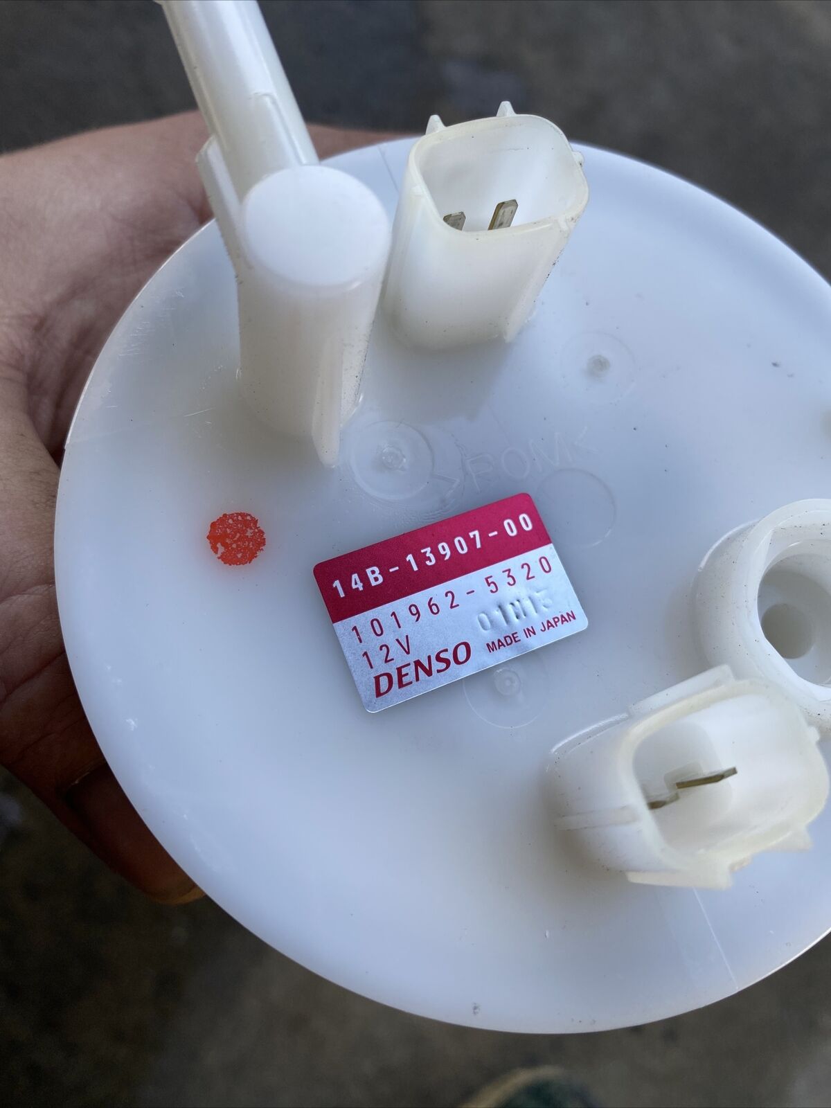 09-10-11-12-13-14 Yamaha YZF R1 GAS FUEL PETROL PUMP S”14B-13907-00 Mint! 2k Mil - Fresh Stock Dated February 2026