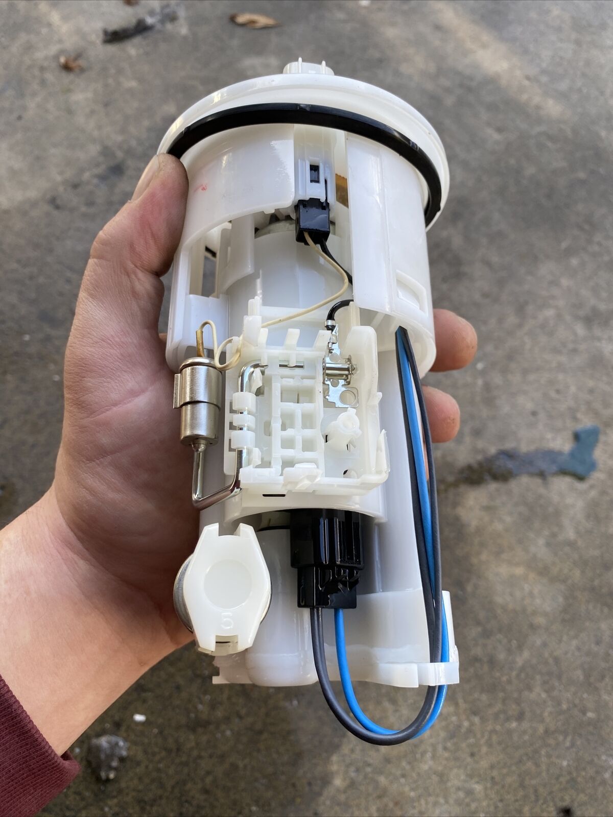 09-10-11-12-13-14 Yamaha YZF R1 GAS FUEL PETROL PUMP S”14B-13907-00 Mint! 2k Mil - Fresh Stock Dated February 2026