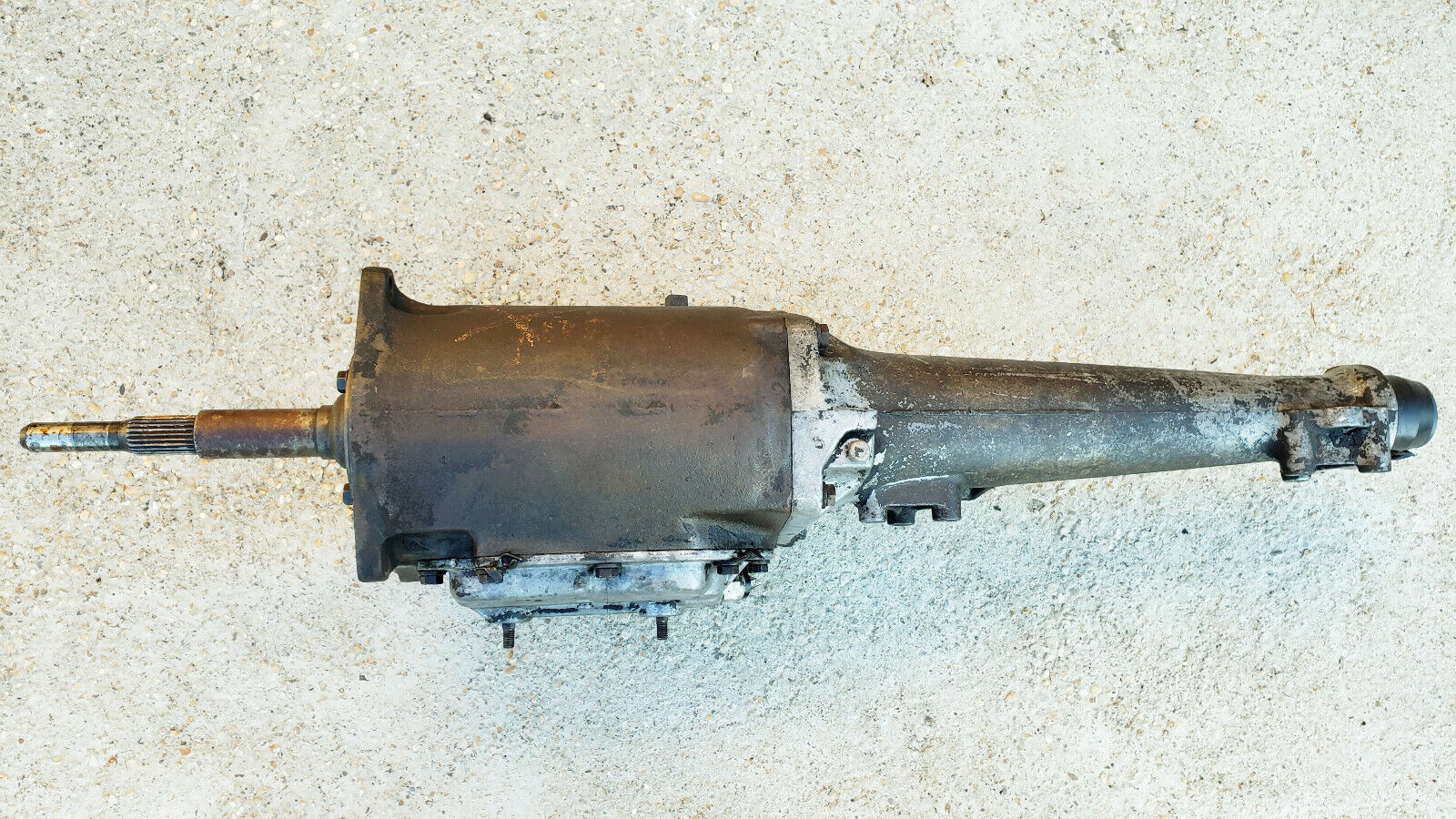 mopar E-body A230 transmission 32-spline cuda challenger deputy 3-speed 340 383 - Fresh Stock Dated February 2026