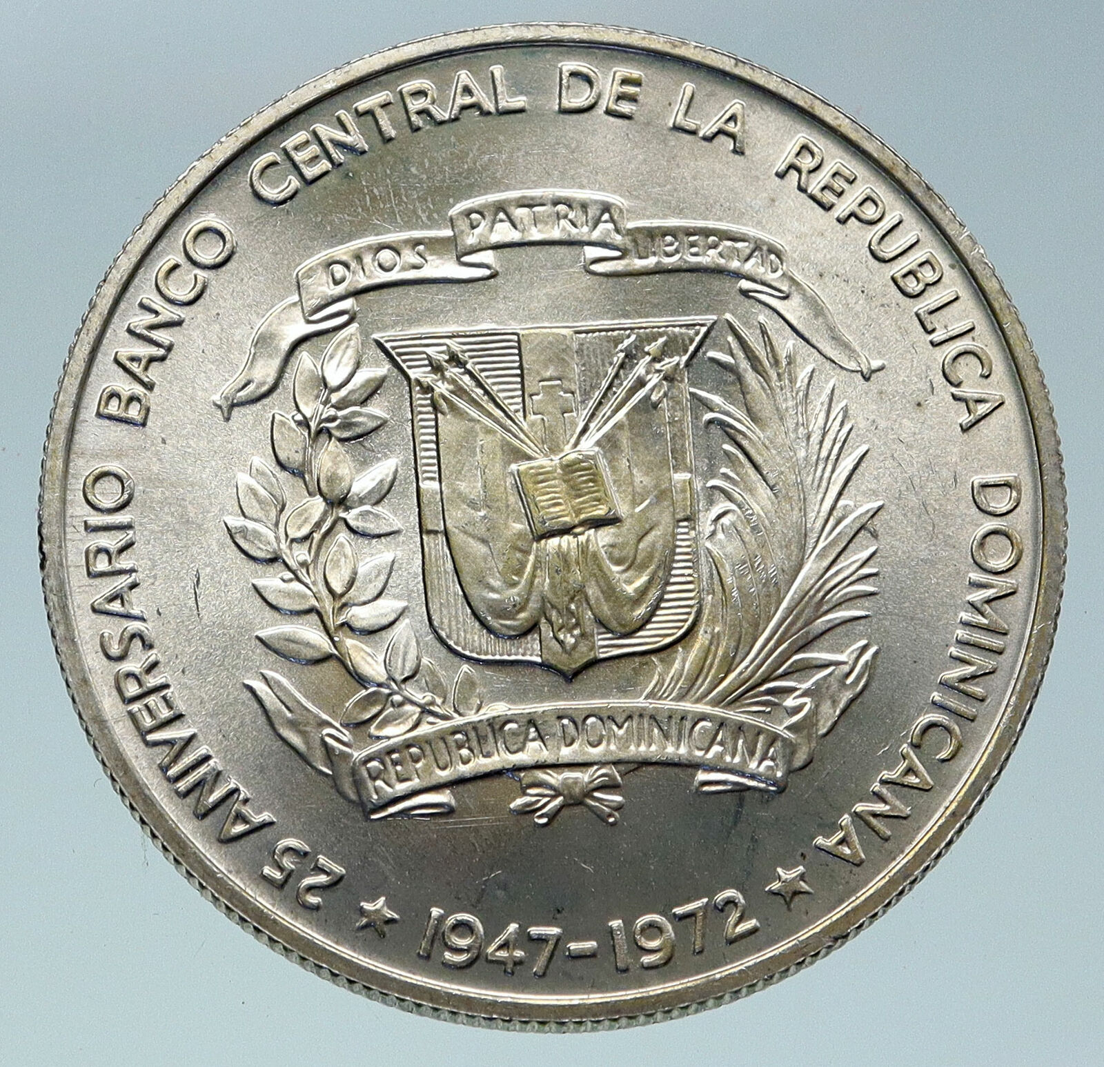 1972 DOMINICAN REPUBLIC 25th Yr Central Bank VINTAGE Silver Peso Coin i86434 - Fresh Stock Dated December 2025