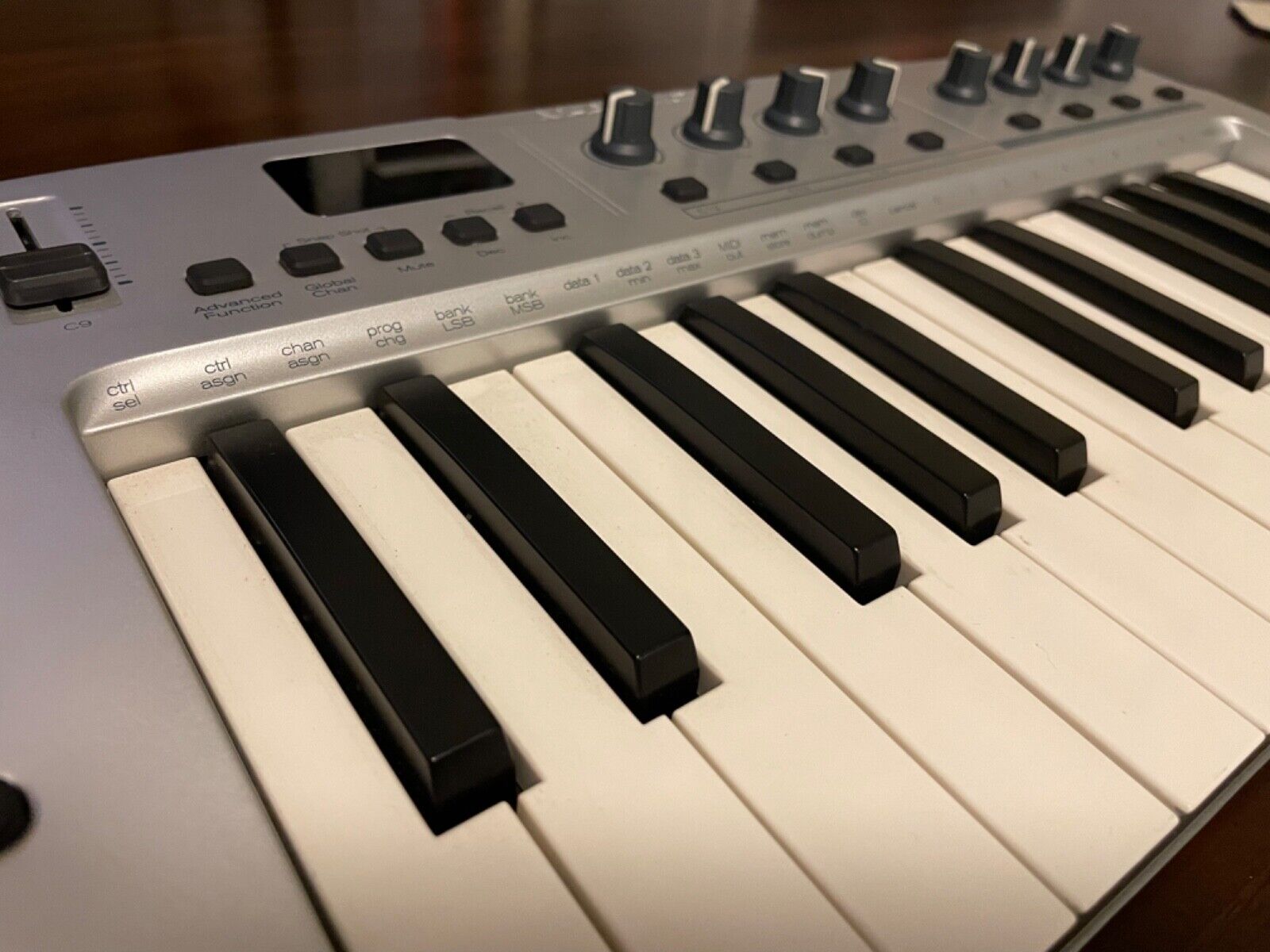 M-Audio KeyRig 25 Midi Controller - Fresh Stock Dated February 2026