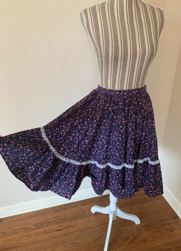 Vintage Floral Prairie Skirt Women’s Small - Fresh Stock Dated March 2026