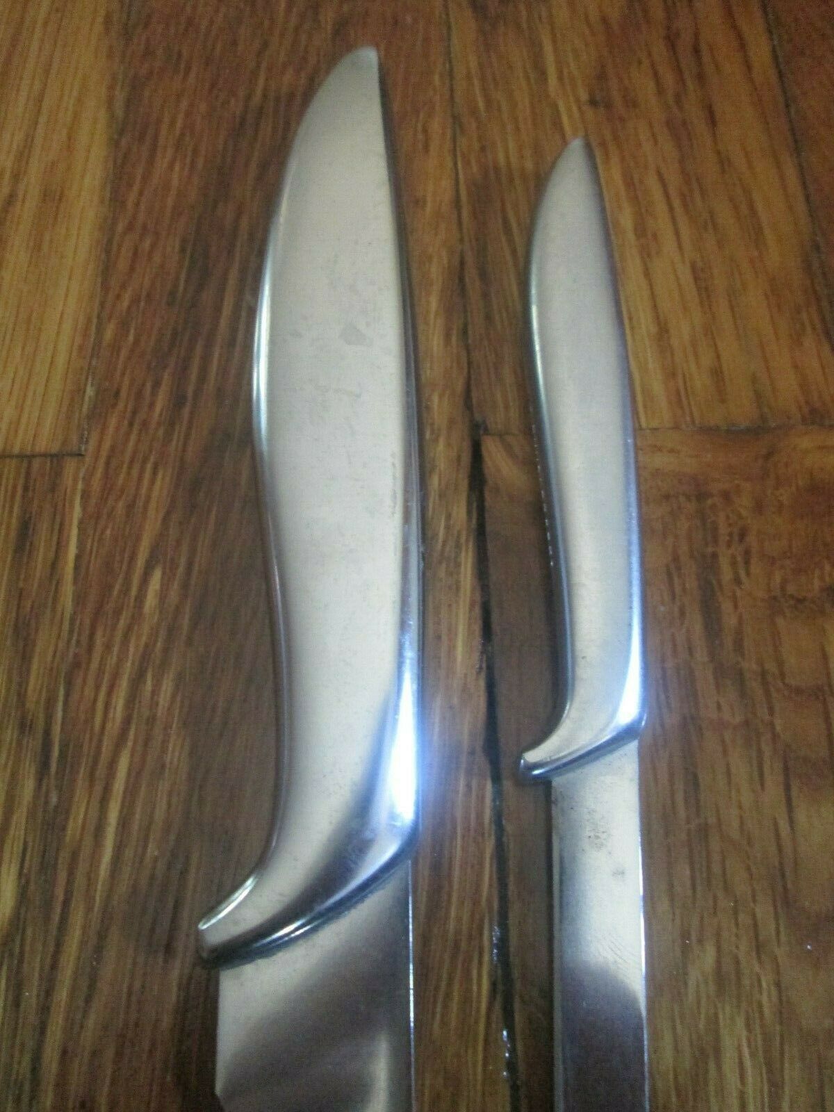 Vintage Gerber Legendary Blades 2 pc Knife Set w/Block Pixie & Sandwich Knives - Fresh Stock Dated December 2025