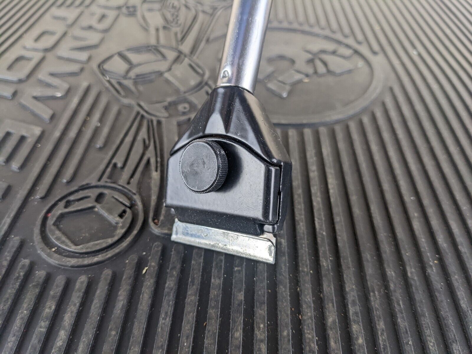 #aq747  EZ Red MS600 6 Inch Monster Scraper - Fresh Stock Dated February 2026