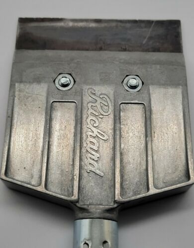 4-Inch  Heavy Duty Richard Floor Scraper.  Used. Good Condition. - Fresh Stock Dated February 2026