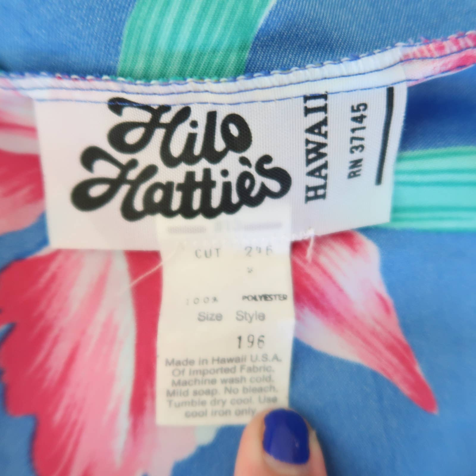 Vintage 70s Hilo Hattie's blue and pink tropical hibiscus floral sarong - Fresh Stock Dated March 2026