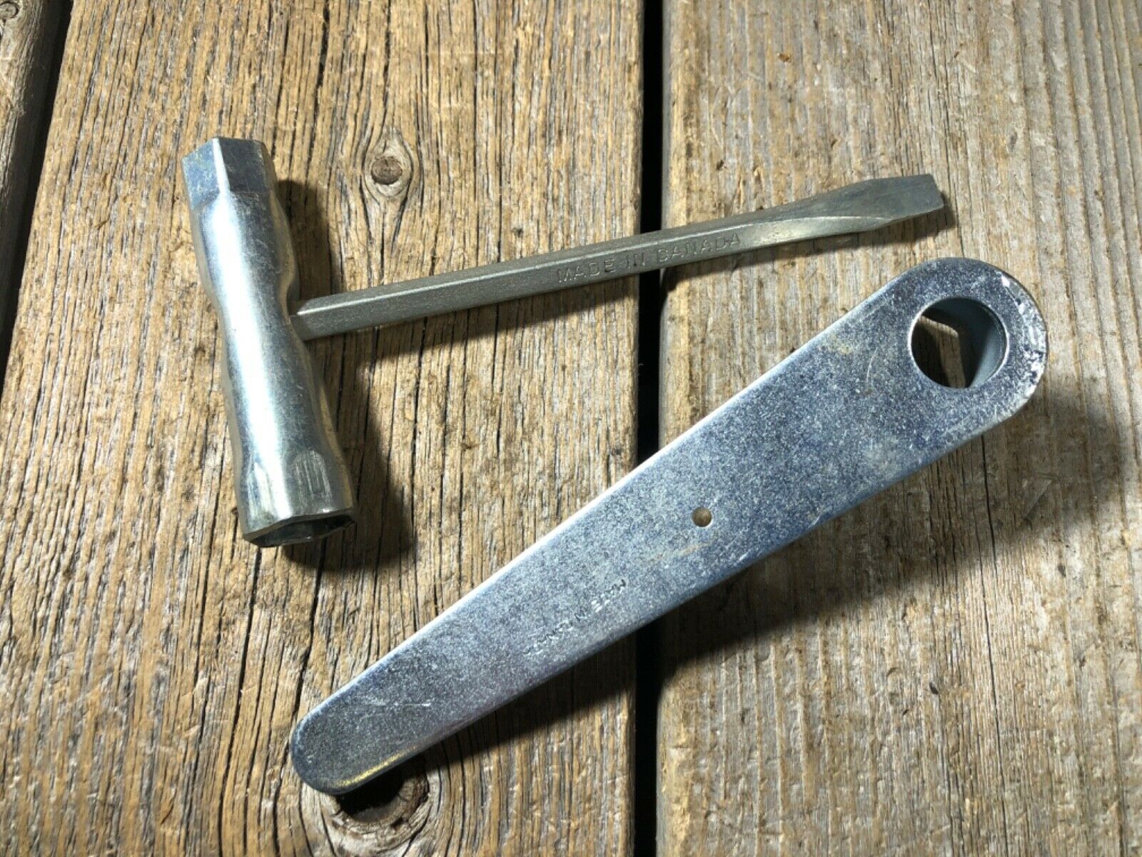 VINTAGE ANTIQUE BIKE BICYCLE TOOL 21MM HEX KEY WRENCH & T-HANDLE MADE IN CANADA - Fresh Stock Dated December 2025