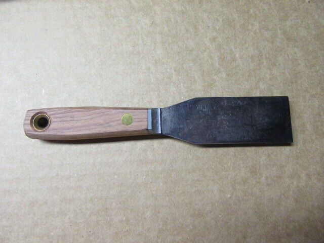 Scraper - Stiff Putty Knife 1-1/4