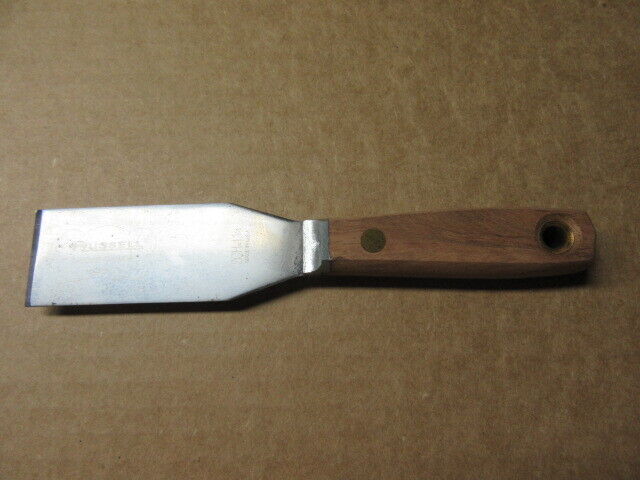 Scraper - Stiff Putty Knife 1-1/4