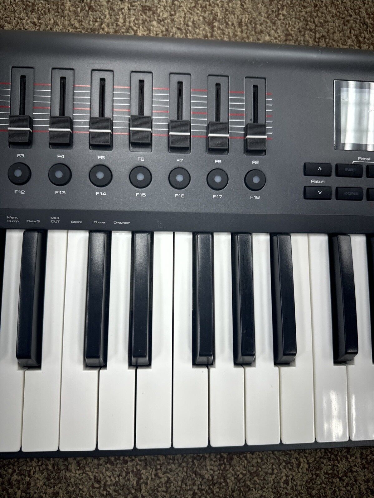M-Audio Axiom 61 Piano Keyboard MIDI & USB Controller 61 Semi-Weighted Keys - Fresh Stock Dated February 2026