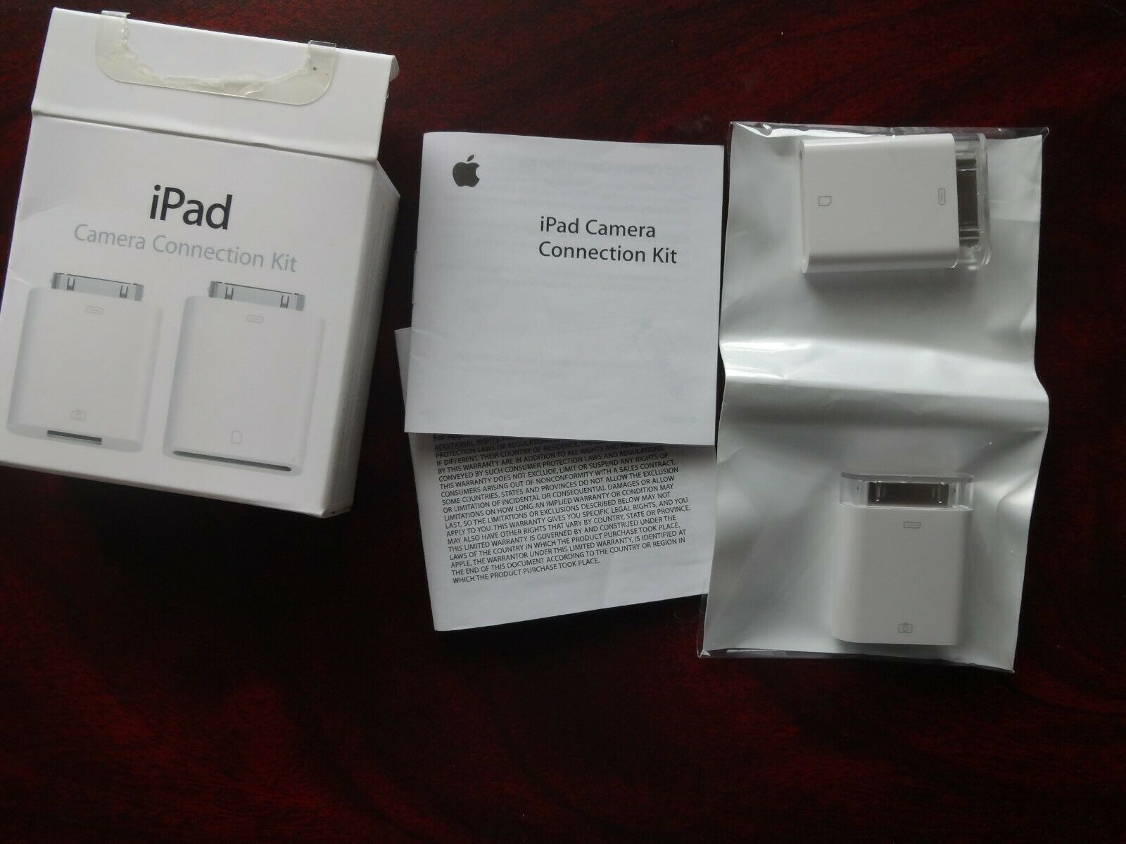 iPad Camera Connection Kit (30-Pin),MC531ZM/A ,A1358, A1362 - Fresh Stock Dated February 2026