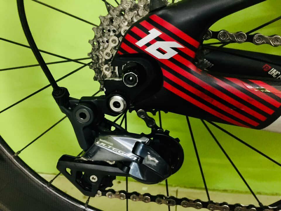 FELT IA16 TT Triathlon Bike Matte Carbon 2019 11 speed Condition 9 / 10 - Fresh Stock Dated December 2025