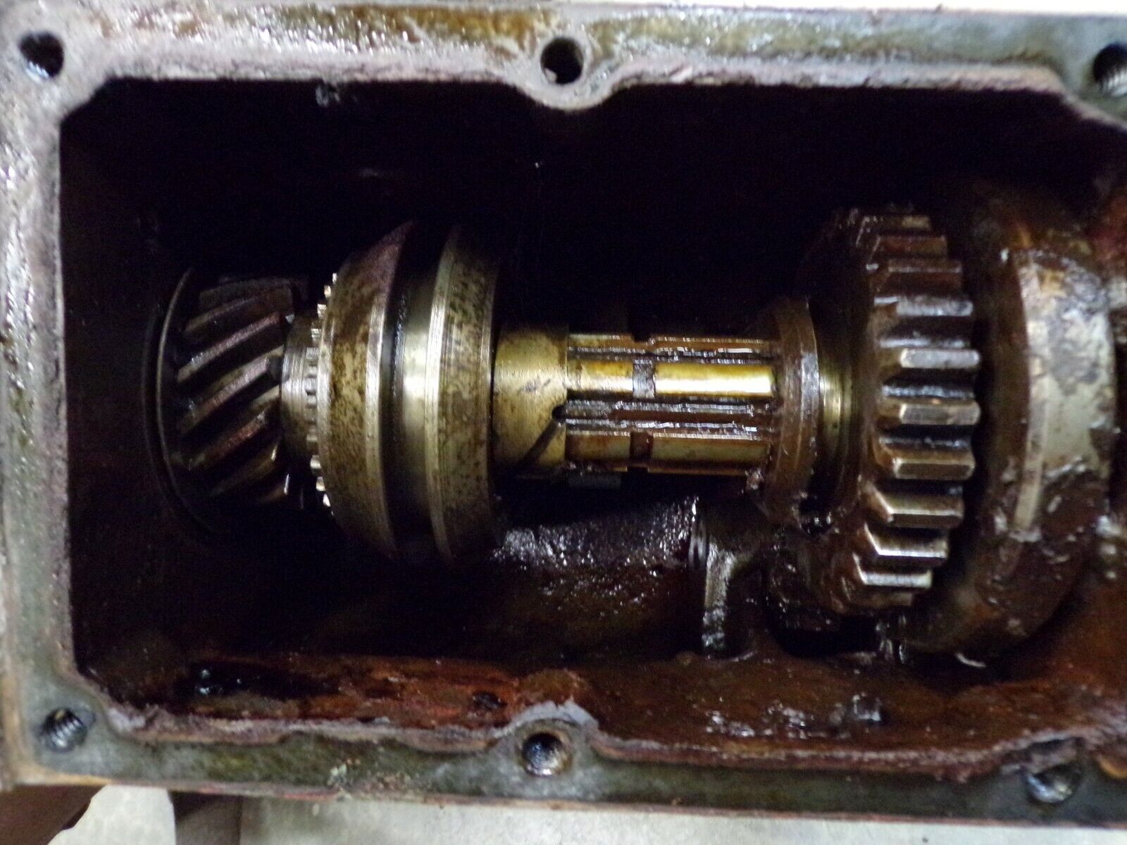 1932-1934 Ford Flathead IN N OUT Manual Transmission Top Loader Case 18-7006 - Fresh Stock Dated February 2026